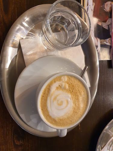 Comentarii opinii despre Škvorecký Café