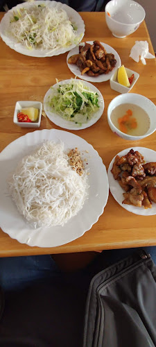 Opinii despre Pho Nam Nam în Praha 6 - Gastronomie a pohostinství