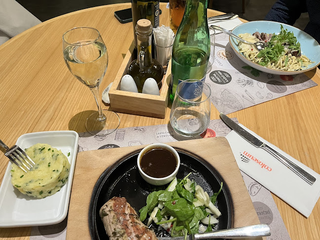 Pizza Coloseum OC Karolina