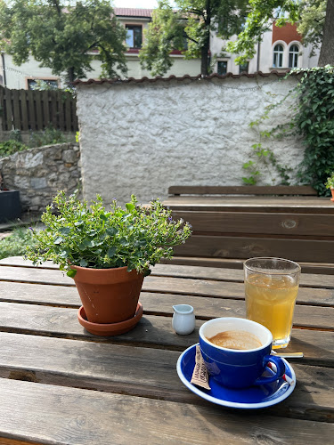 Bistro a Kavárna Na náměstí - Gastronomie a pohostinství