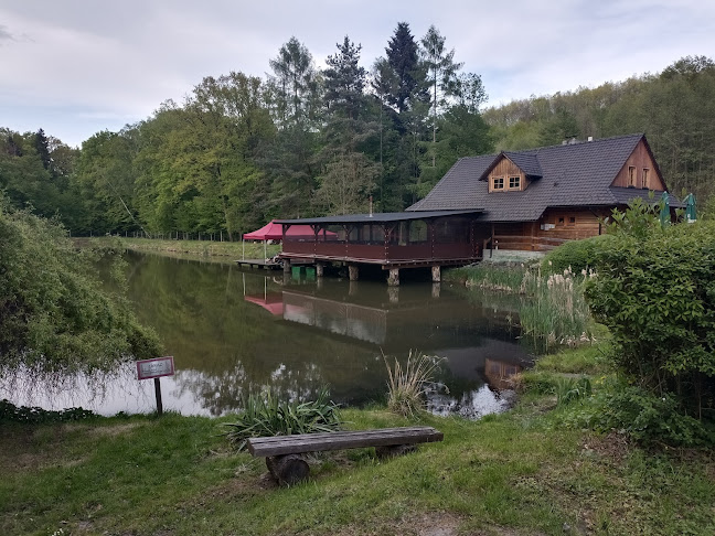 Restaurace Roubenka U Rybníka - Gastronomie a pohostinství