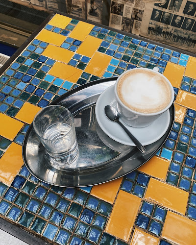 Řehoř Samsa café bar & knihkupectví