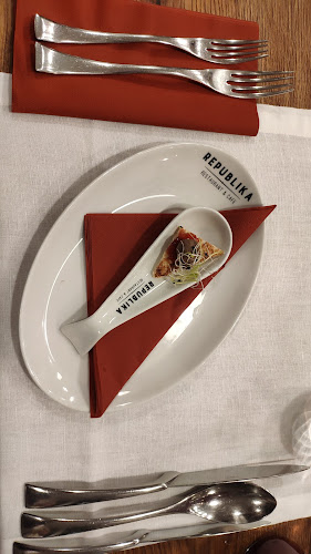 Comentarii opinii despre Restaurace Republika