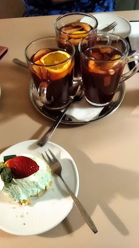 Opinii despre Kavárna U Halky în Město - Gastronomie a pohostinství