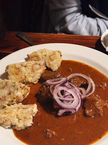 Opinii despre Pod Vyšehradem în Praha - Gastronomie a pohostinství