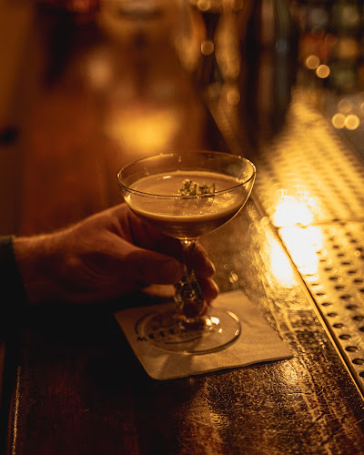 Opinii despre Modrá myš Cocktail bar în Ostrava - Gastronomie a pohostinství