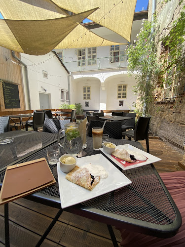 Schovaná Kavárna - Gastronomie a pohostinství