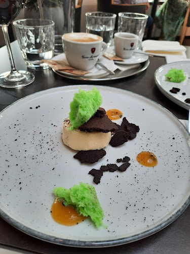 Comentarii opinii despre Tančící dům - Ginger & Fred Restaurant