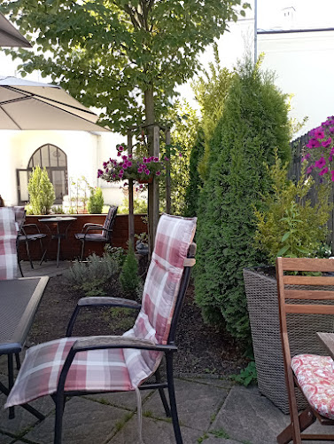 Lu Cafe - Gastronomie a pohostinství