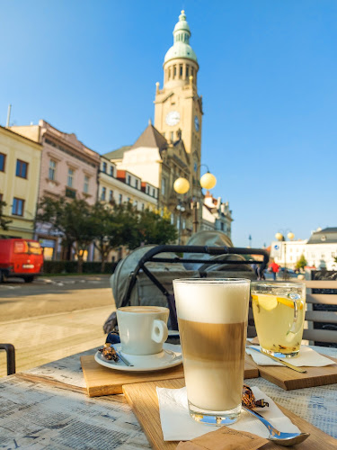 Opinii despre Face To Face cafe-bar în Prostějov - Gastronomie a pohostinství
