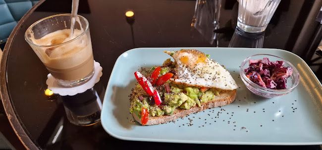 Stroupežnického 525/20, 150 00 Praha 5-Smíchov