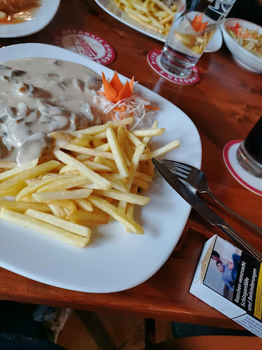 Opinii despre Restaurace u Kostela în Horní Folmava - Gastronomie a pohostinství