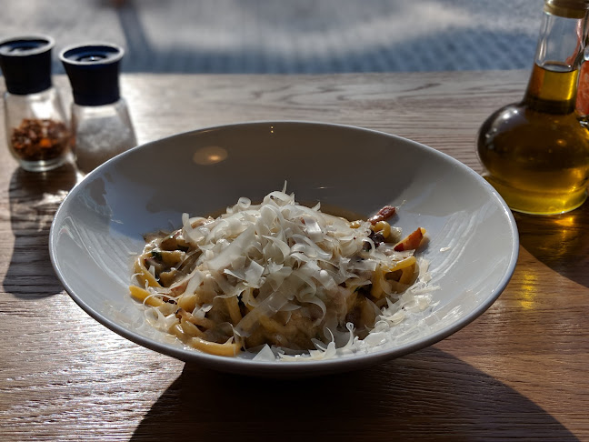 Puzzle Salads & Pasta - Brumlovka (Alpha) - Praha 4