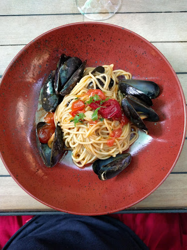 Opinii despre the italians wine food în Praha - Gastronomie a pohostinství