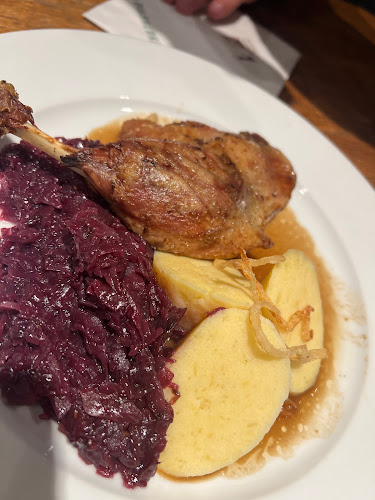 Opinii despre Kozlovna U Paukerta în Staré Město - Gastronomie a pohostinství