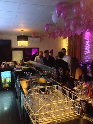 MAXIM Music club - Gastronomie a pohostinství