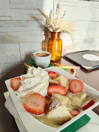 Opinii despre Kavárna Peřeje în Klášterec nad Ohří - Gastronomie a pohostinství