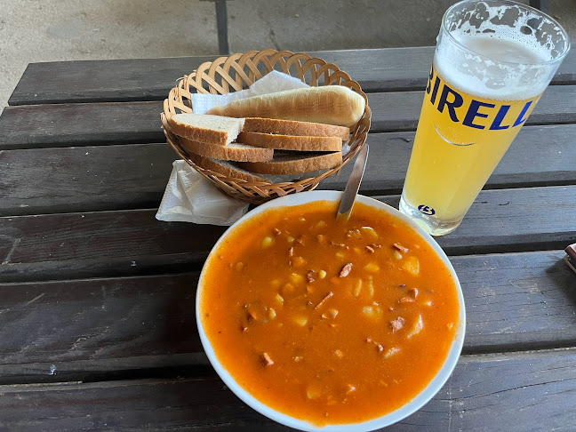 Občerstvení u koupaliště Sázava - Gastronomie a pohostinství