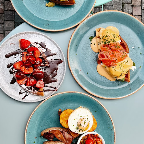 Coffee & Waffles / Snídaně v Praze