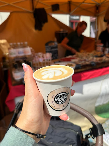 Kavárna & Cukrárna VLOČKA