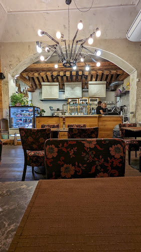 U Dvou Sester - Gastronomie a pohostinství