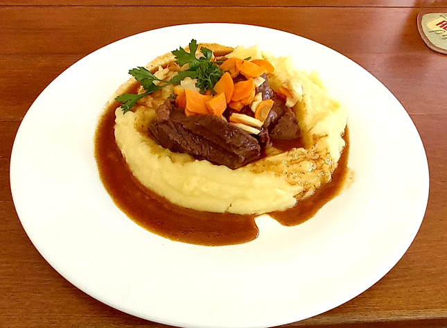 Nám. Sv. Trojice 1, 533 61 Choltice