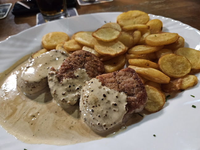 Opinii despre Restaurace Na Pile în Pavlovičky - Gastronomie a pohostinství