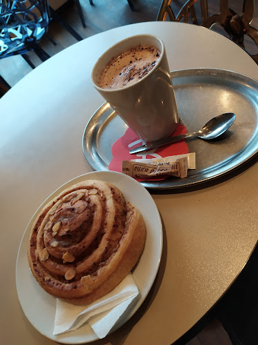 Opinii despre Kantýna Famoos în Staré Město - Gastronomie a pohostinství