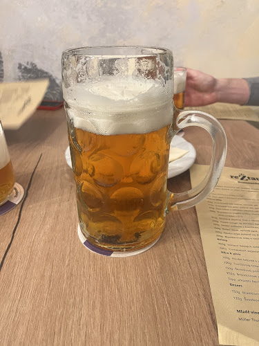 Opinii despre reZtaurace în Znojmo - Gastronomie a pohostinství