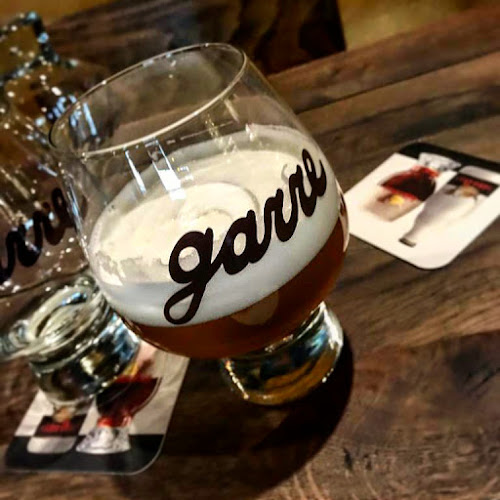 Opinii despre Gulden Draak Bierhuis în Nové Město - Gastronomie a pohostinství