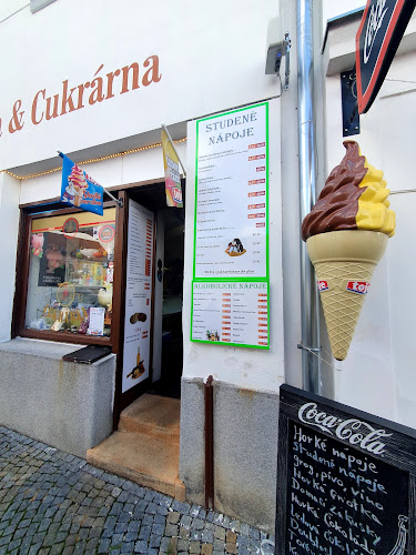 Opinii despre Ellie's Pizza & Kebab Kavarna & Cukrárna în České Budějovice - Gastronomie a pohostinství