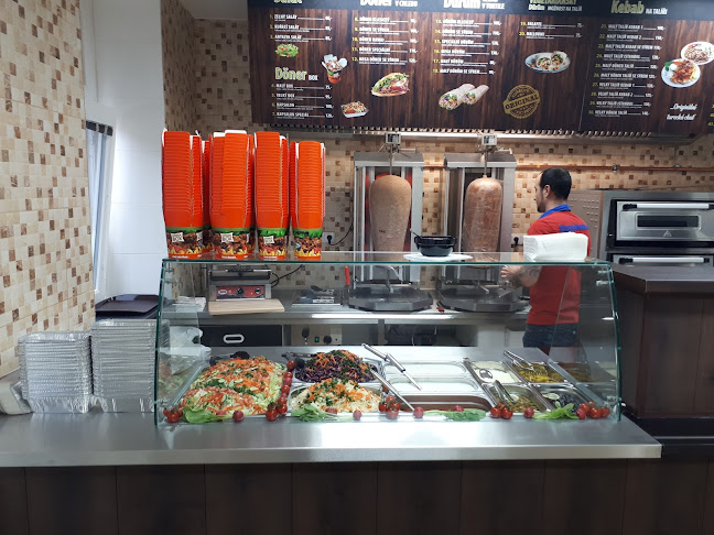 Závodu míru 208/46, 360 17 Karlovy Vary 17-Stará Role