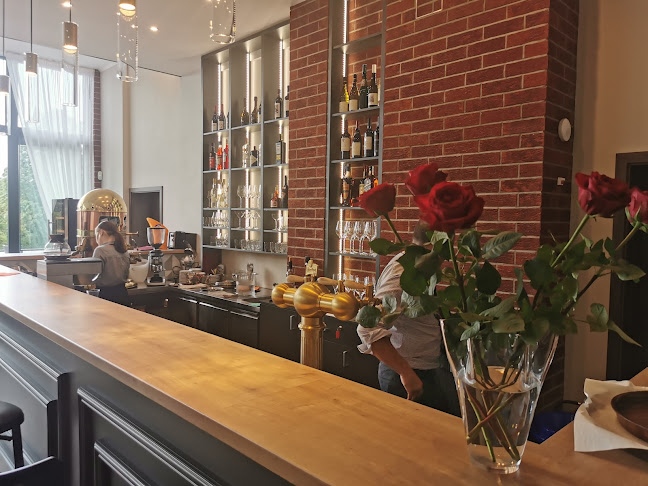 Laver’s restaurant & lounge - Gastronomie a pohostinství