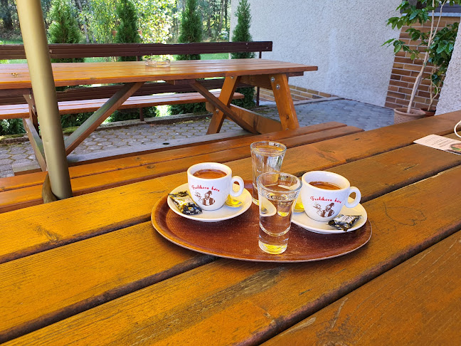 Opinii despre Frolíkova káva - pražírna kávy Jan Frolík în Hradec Králové - Gastronomie a pohostinství