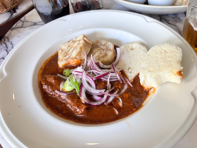 Restaurace Malostranská beseda - Gastronomie a pohostinství