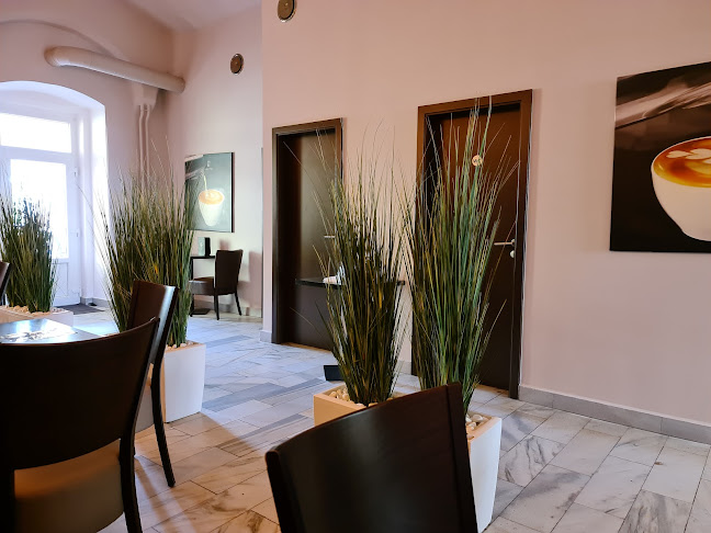 Mírové nám. 80, 432 01 Kadaň 1