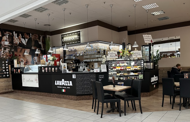 Kavárna Piazza Doro/Plzeň Tesco Rokycanská.