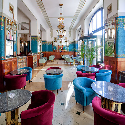 TONY'S CAFE & BAR - Staré Město