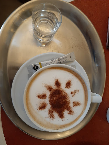 Opinii despre Cukrárna U Palmy în Praha - Gastronomie a pohostinství