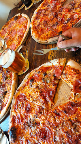 Pizza & Burger Cool - Gastronomie a pohostinství