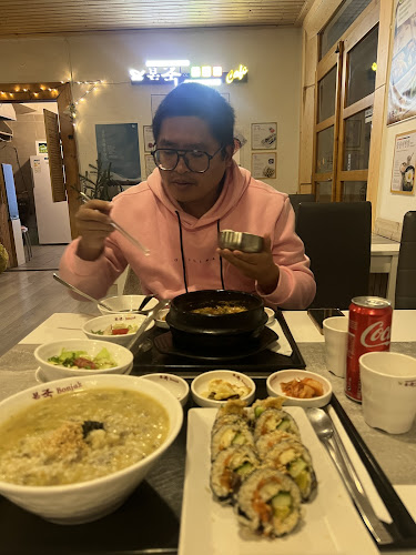 bonjuk and dosirak cafe