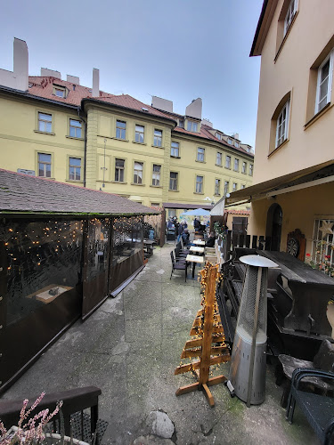 Comentarii opinii despre Tkalcovský Dvůr