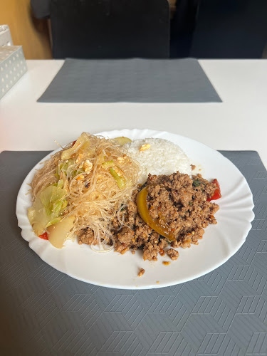 Opinii despre PureThai - Nae's Takeaway în Praha - Gastronomie a pohostinství