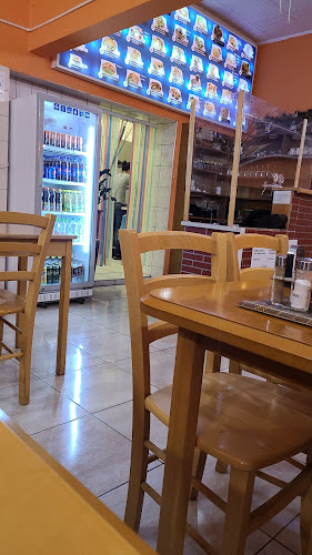 Opinii despre Asian Rooster Bistro în Pardubice - Gastronomie a pohostinství