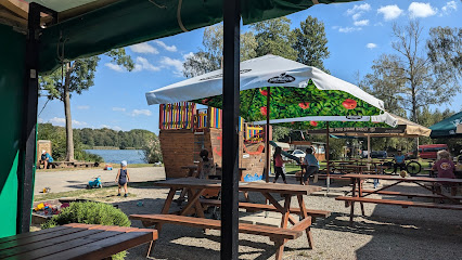 Kiosek na pláži Špinka