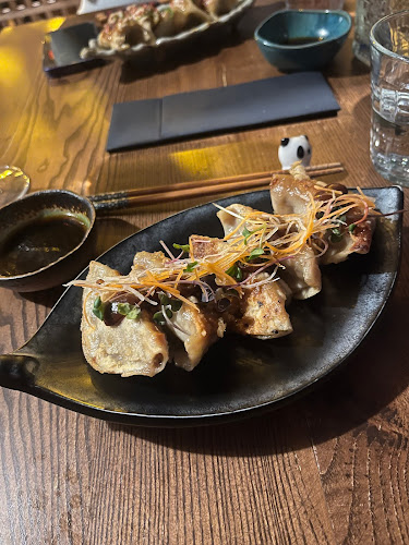 Comentarii opinii despre MANYA Sushi & Sake Izakaya