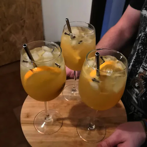 Zatím Nevím - Gastronomie a pohostinství