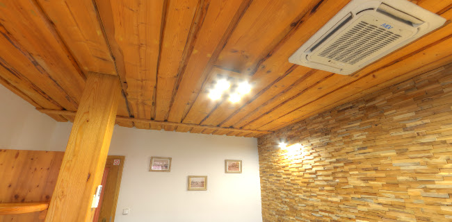 Country Saloon - Gastronomie a pohostinství