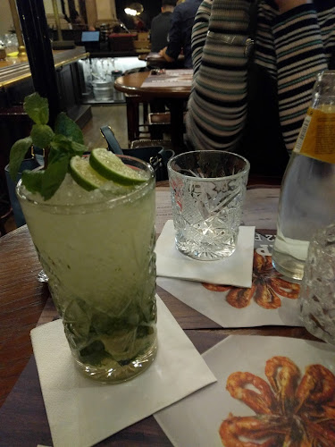 Bruxx - Gastronomie a pohostinství