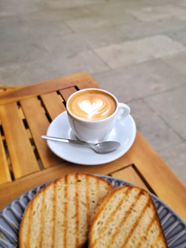 Elian's Coffee House - Gastronomie a pohostinství